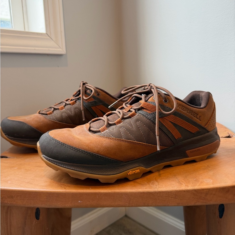 Merrell Men's Zion Brown Leather Trail Shoes Vibram Size 12 EUC